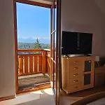 Sara - Woertherseeblick, Panoramaterrasse, Sauna Sankt Bartlmae