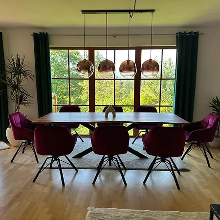 Villa Sara - Woertherseeblick, Skifahren, Sauna Sankt Bartlmae