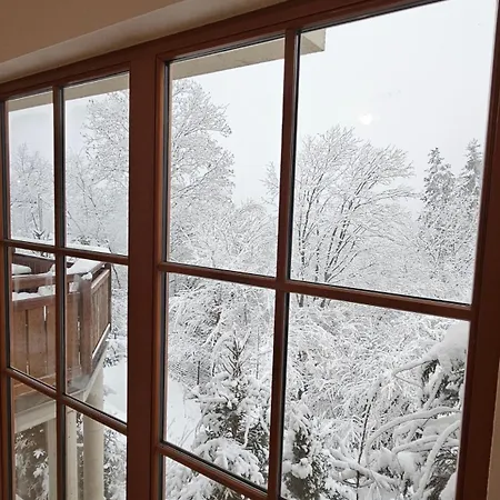 Sara - Woertherseeblick, Skifahren, Sauna * Sankt Bartlmae