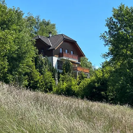 Villa Sara - Woertherseeblick, Skifahren, Sauna *