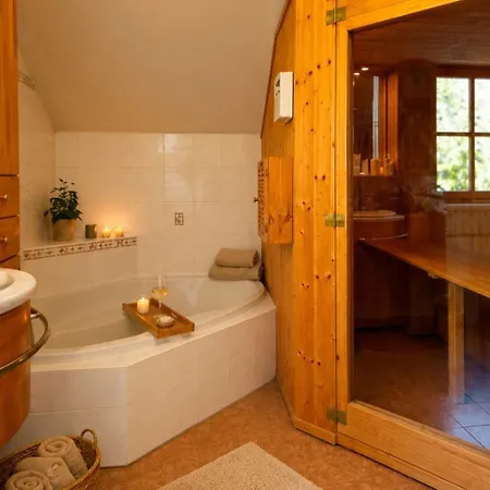 Sara - Traumhafter Seeblick, Familienparadies, Ruhelage * Sankt Bartlmae