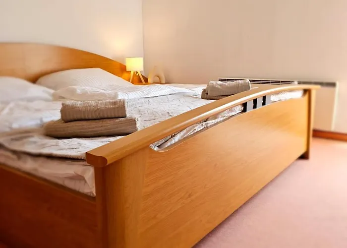 Villa Sara - Wörtherseeblick, Skifahren, Sauna Villa *