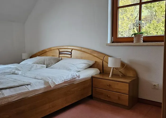 Villa Sara - Wörtherseeblick, Skifahren, Sauna * Sankt Bartlmae