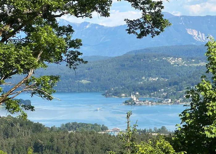 Villa Villa Sara - Wörtherseeblick, Skifahren, Sauna